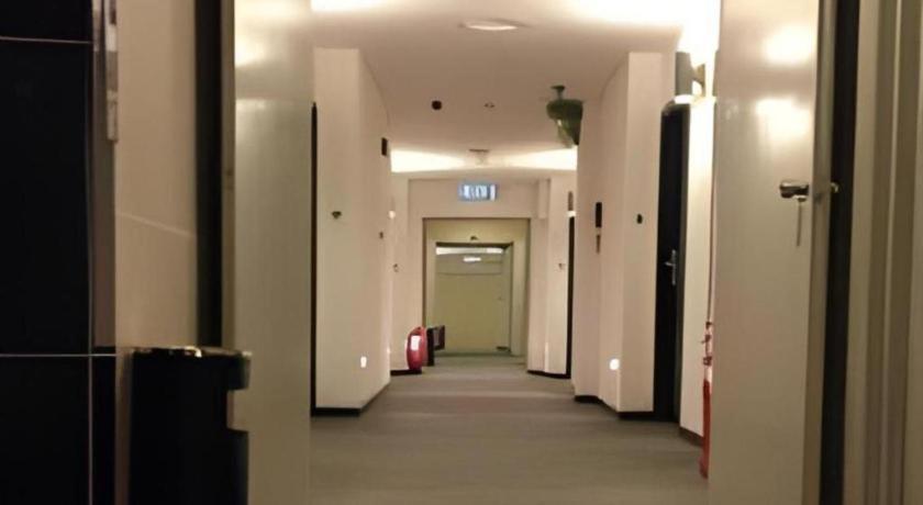 Kingston Hotel Κότα Κιναμπαλού Εξωτερικό φωτογραφία