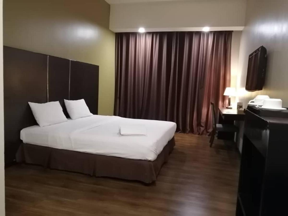 Kingston Hotel Κότα Κιναμπαλού Εξωτερικό φωτογραφία