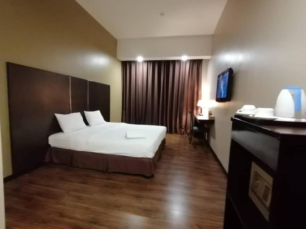 Kingston Hotel Κότα Κιναμπαλού Εξωτερικό φωτογραφία